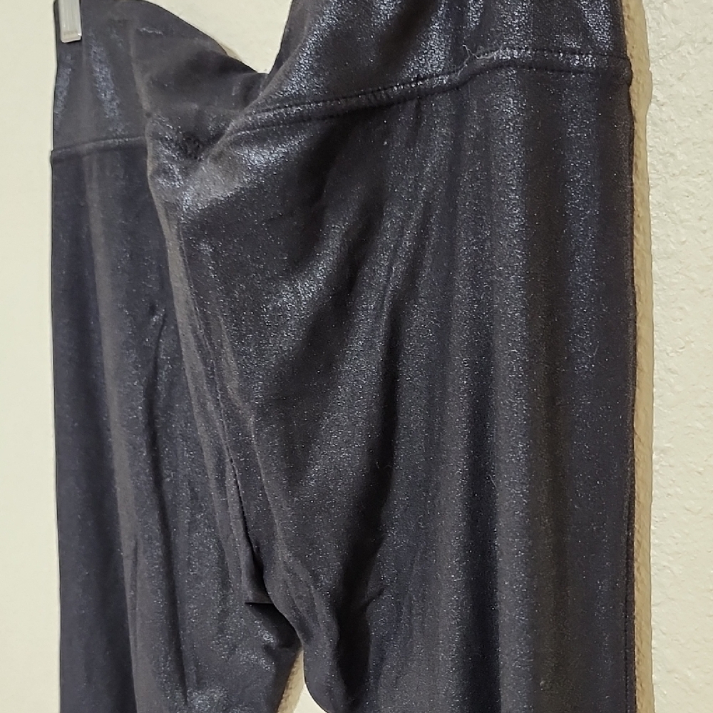 Chic Black Leggings - Picture 5 of 7